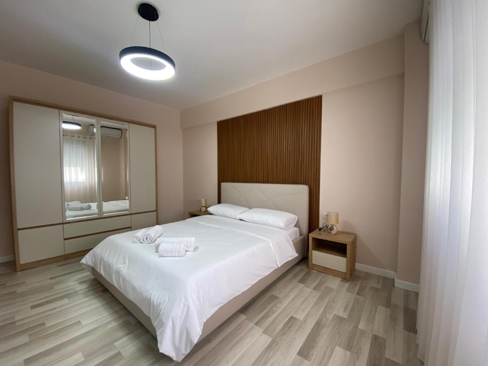 Central Cozy Apartment Tirana Exterior photo