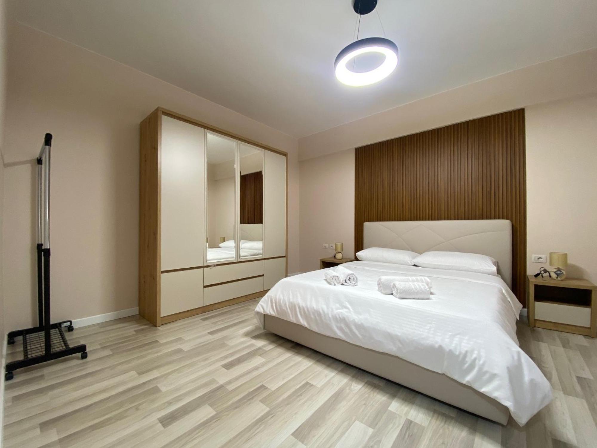 Central Cozy Apartment Tirana Exterior photo