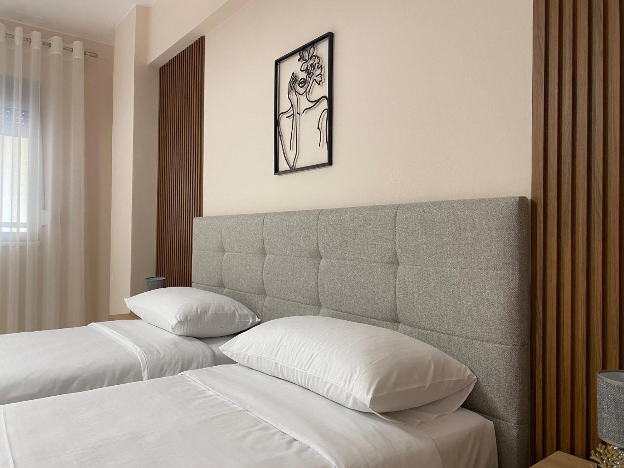 Central Cozy Apartment Tirana Exterior photo