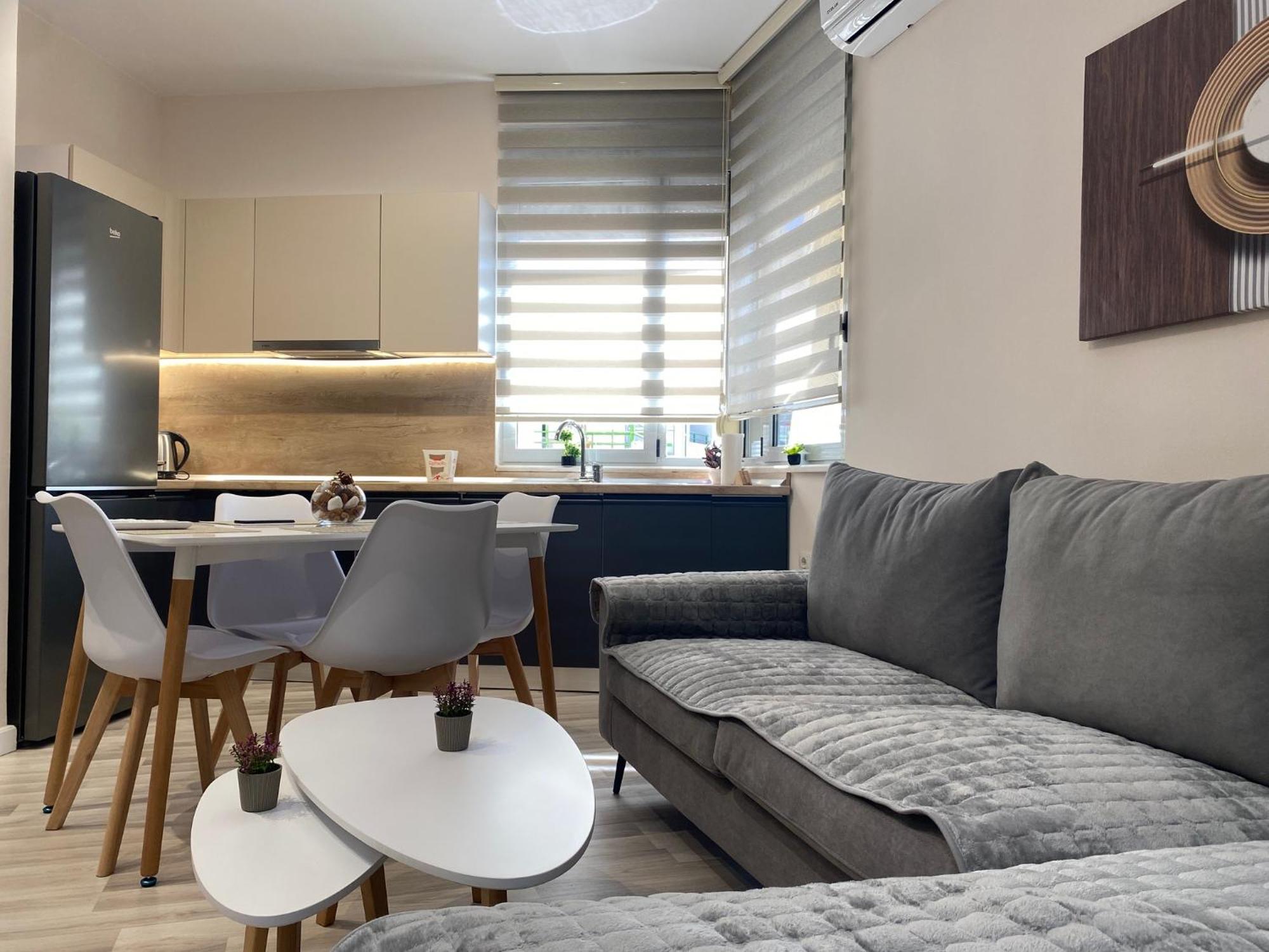 Central Cozy Apartment Tirana Exterior photo